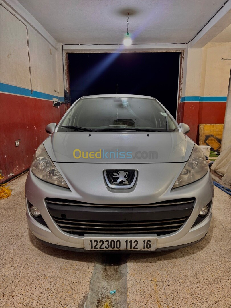 Peugeot 207 2012 