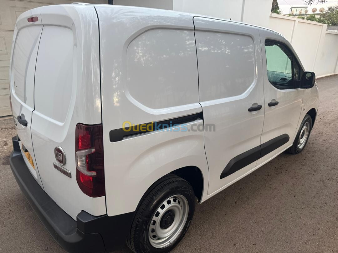 Fiat DOBLO 2024 NEUF