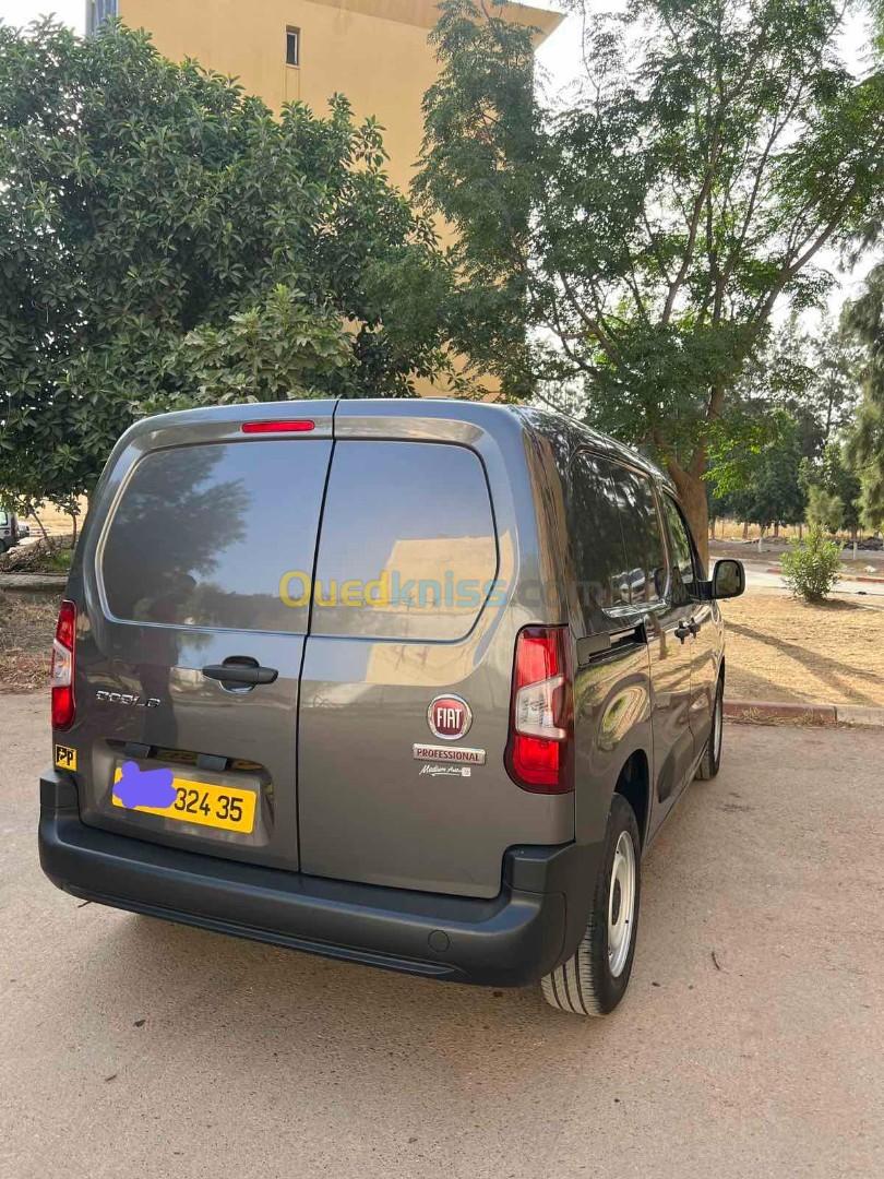 Fiat Doblo 2024 Gris