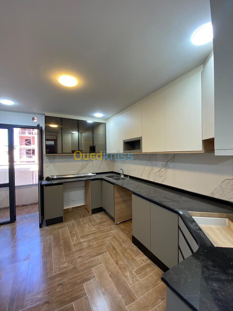 Vente Appartement F4 Alger Bordj el bahri