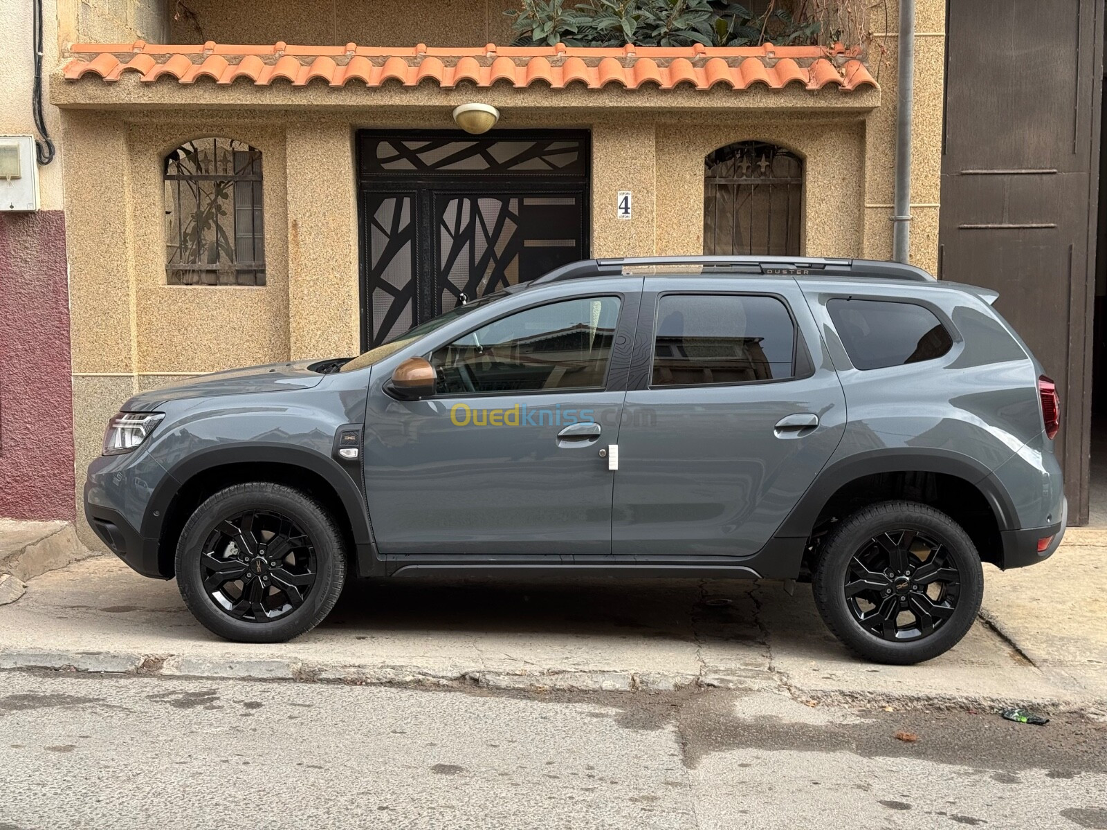 Dacia Duster 2024 Gold