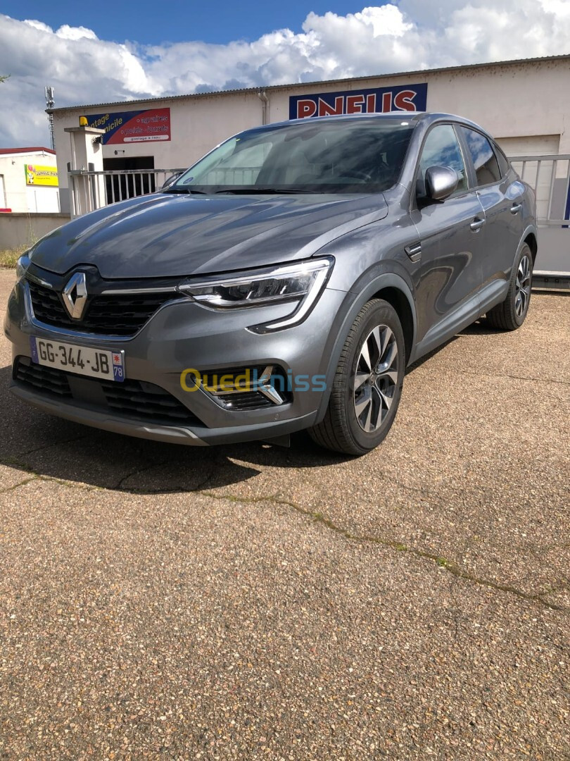 Renault ARKANA 2022 Busnese