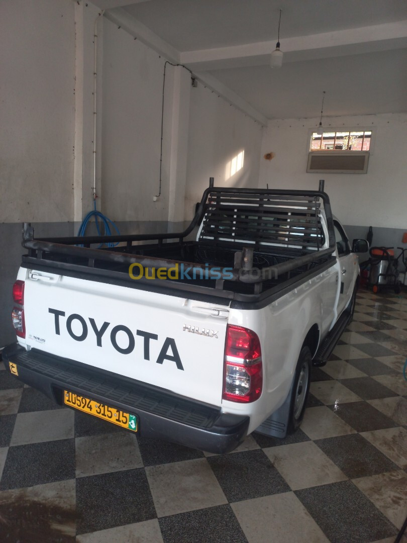 Toyota Hilux 2015 LEGEND DC 4x2