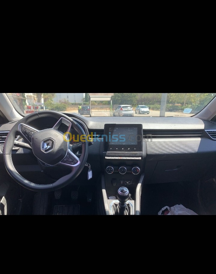 Raunault Clio5 2022 Business