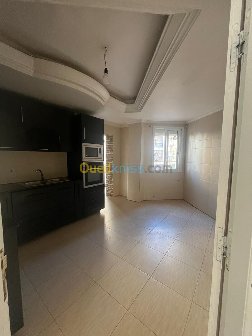 Location Appartement F4 Alger Birkhadem