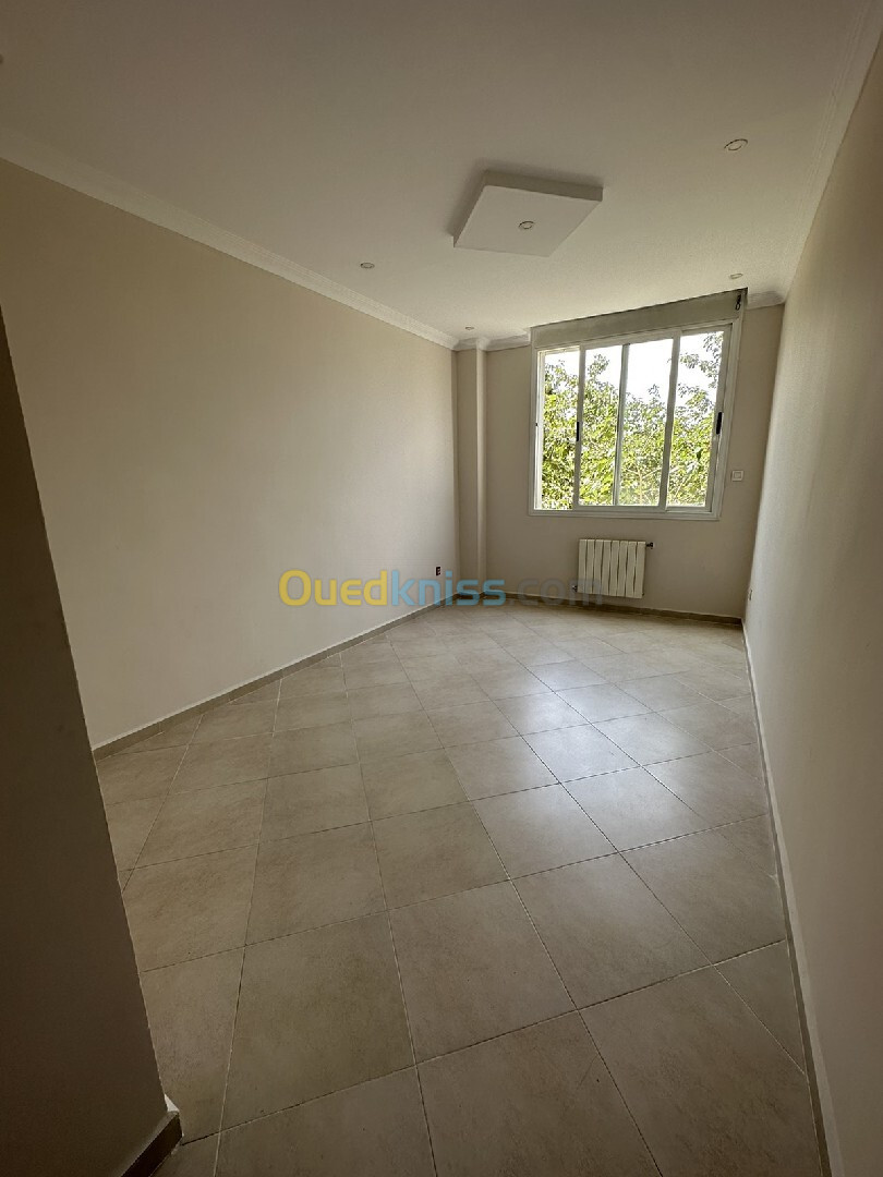 Location Appartement F4 Alger Birkhadem