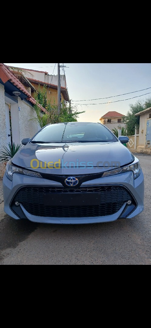 Toyota Corolla 2022 Dynamique navy