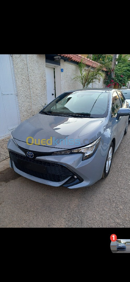 Toyota Corolla 2022 Dynamique navy