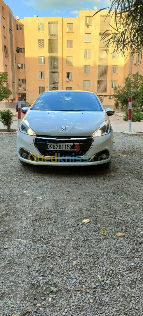 Peugeot 208 2015 Allure Facelift