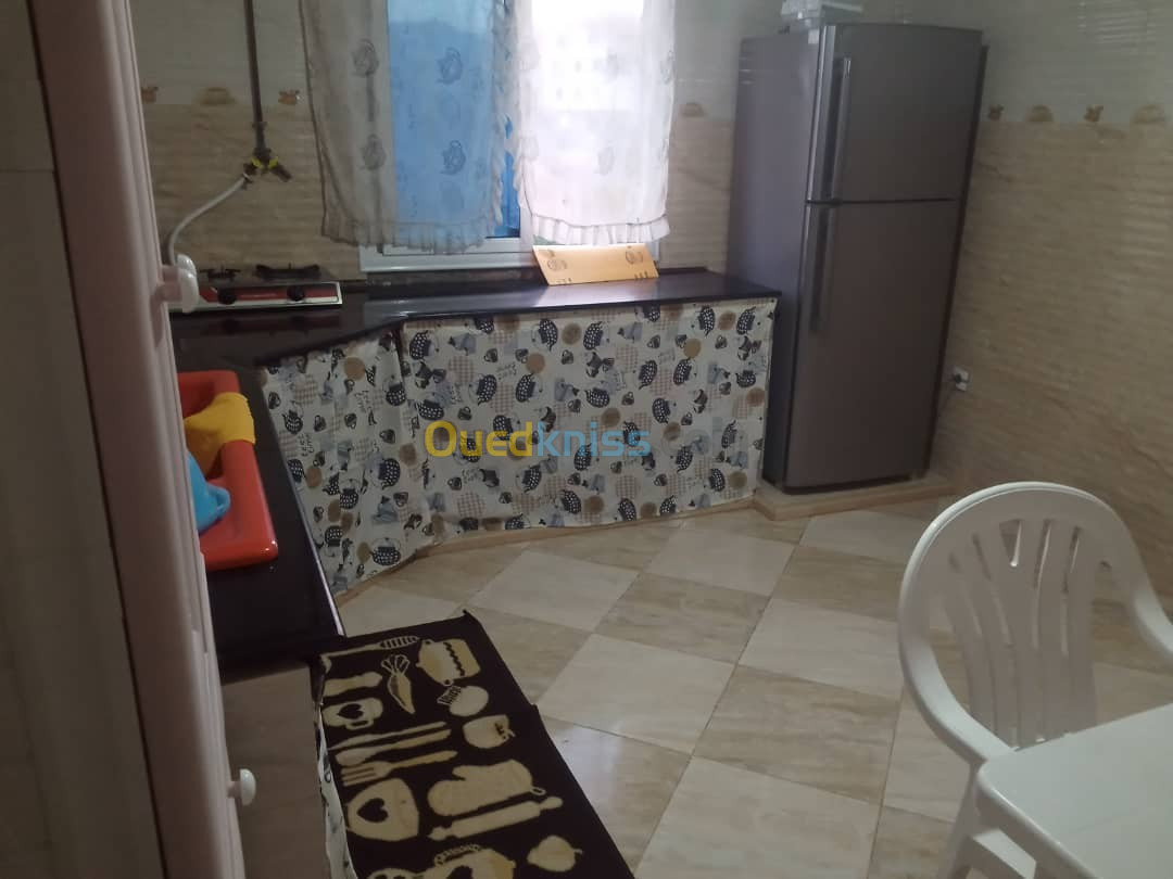 Location vacances Appartement F2 Tlemcen Marsa ben mhidi