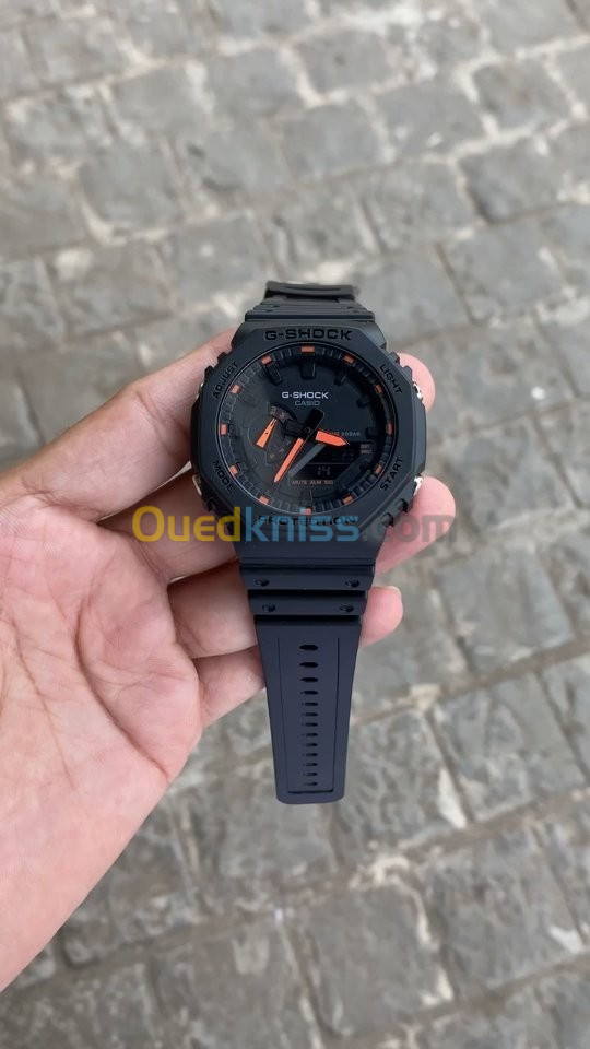 Montre Casio G-Shock Noir fond noir et orange