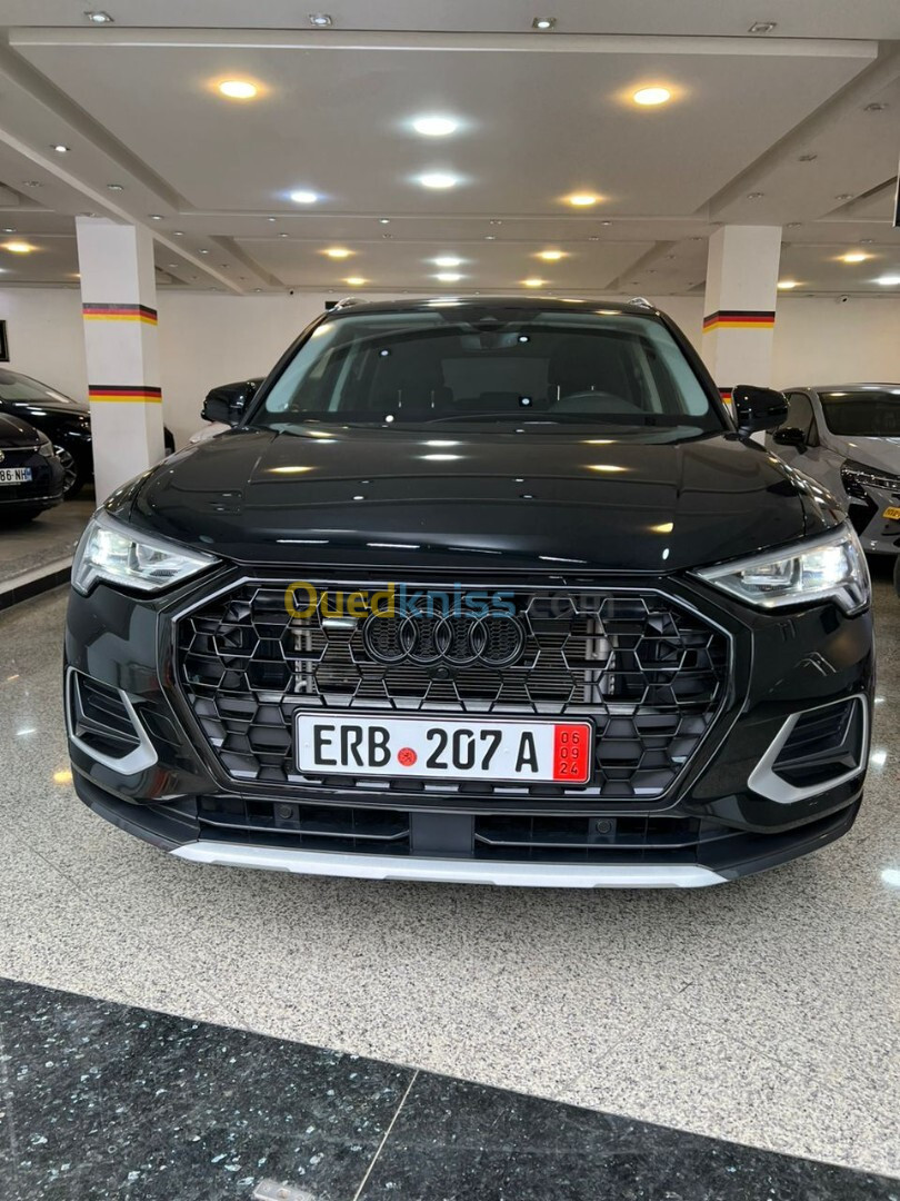 Audi Q3 2023 Sport back