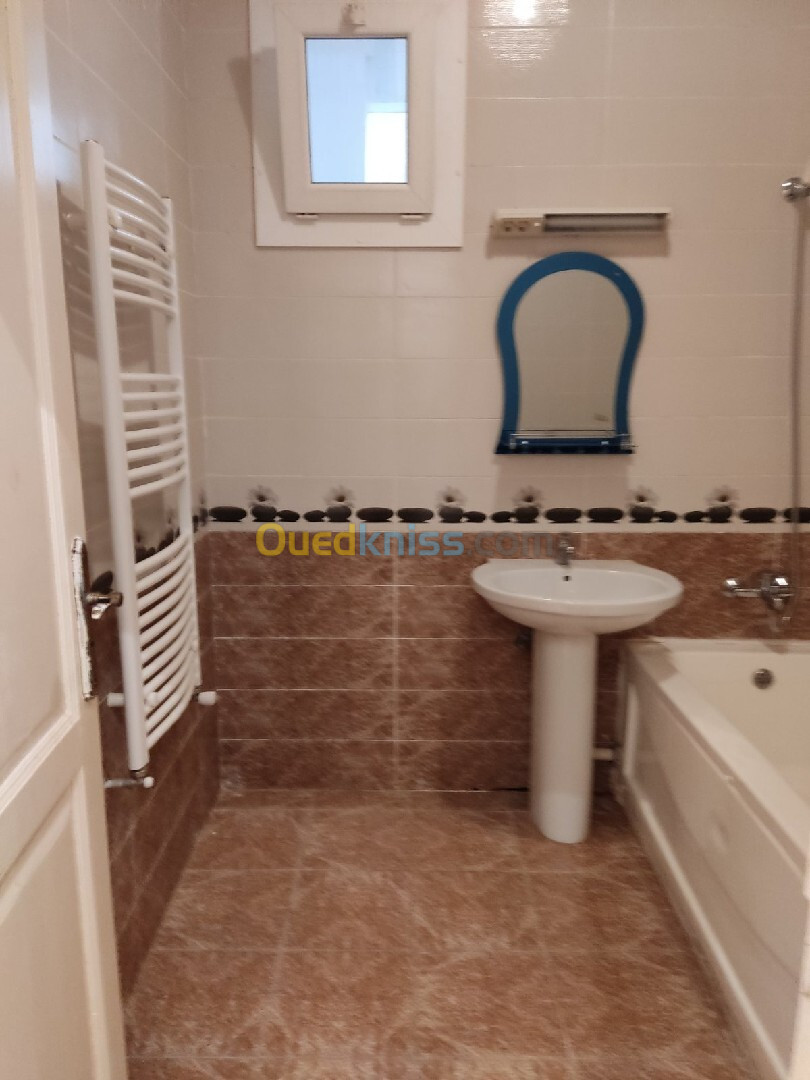 Location Appartement F4 Alger Reghaia