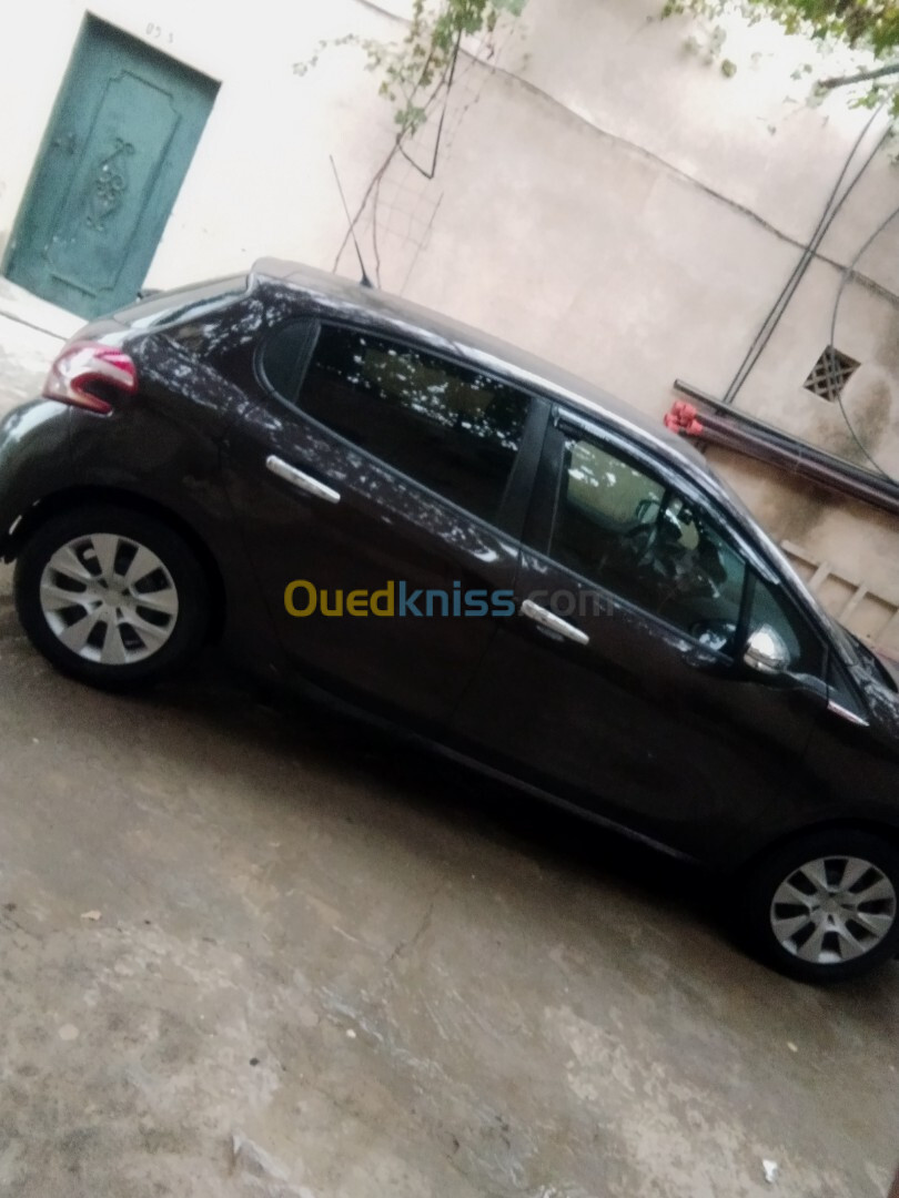 Peugeot 208 2013 Active