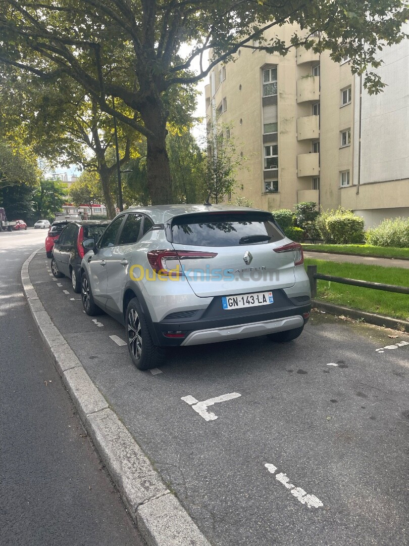 Renault Captur 2023 Intense