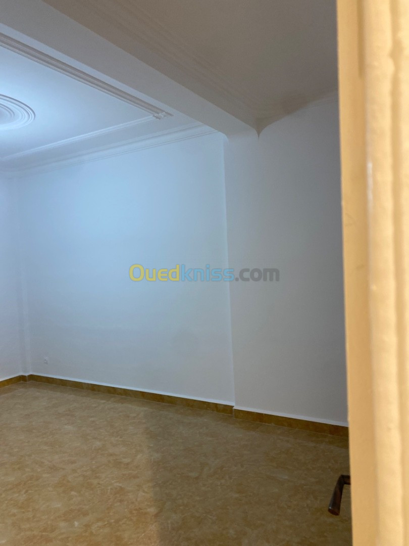 Location Appartement F4 Alger Cheraga