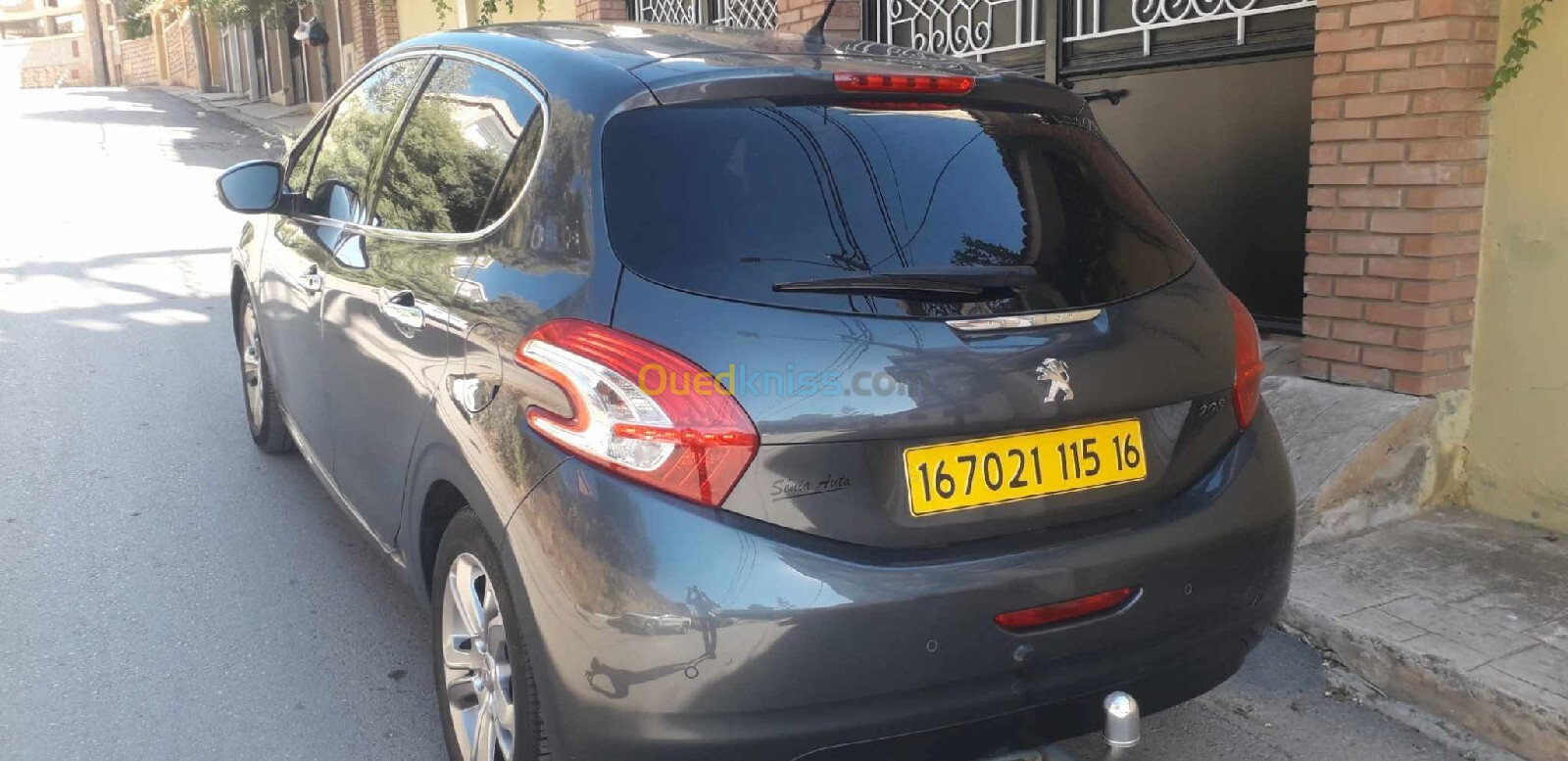 Peugeot 208 2015 Allure