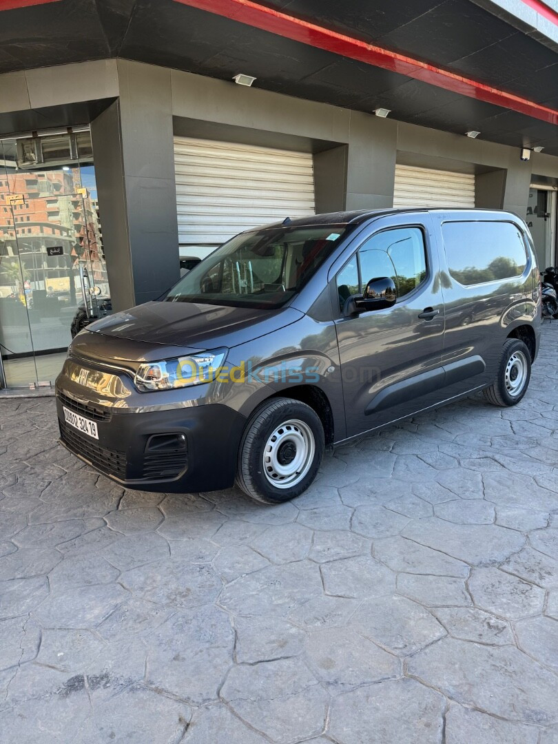 Fiat Doblo 2024 Italien