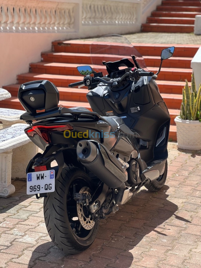 Yamaha Tmax 560 2022