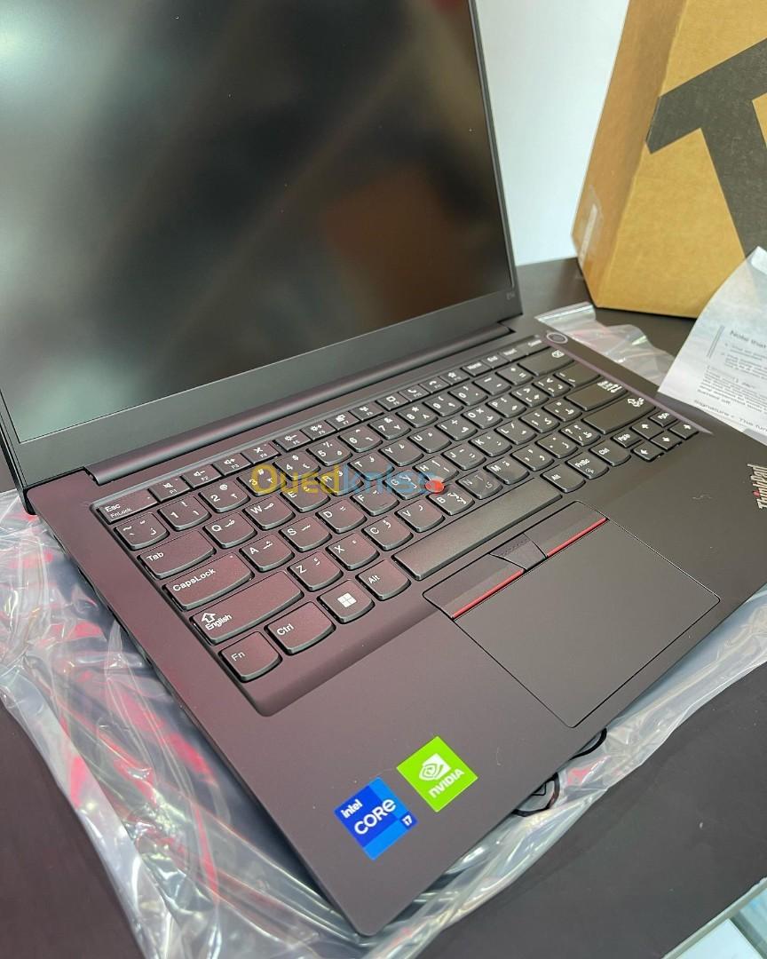 LENOVO THINKPAD E14 Gen 4 Intel Core i7-1255U 12 Mo de cache, 'à 4,70 GHz 8GB 512GB SSD 14" MX550