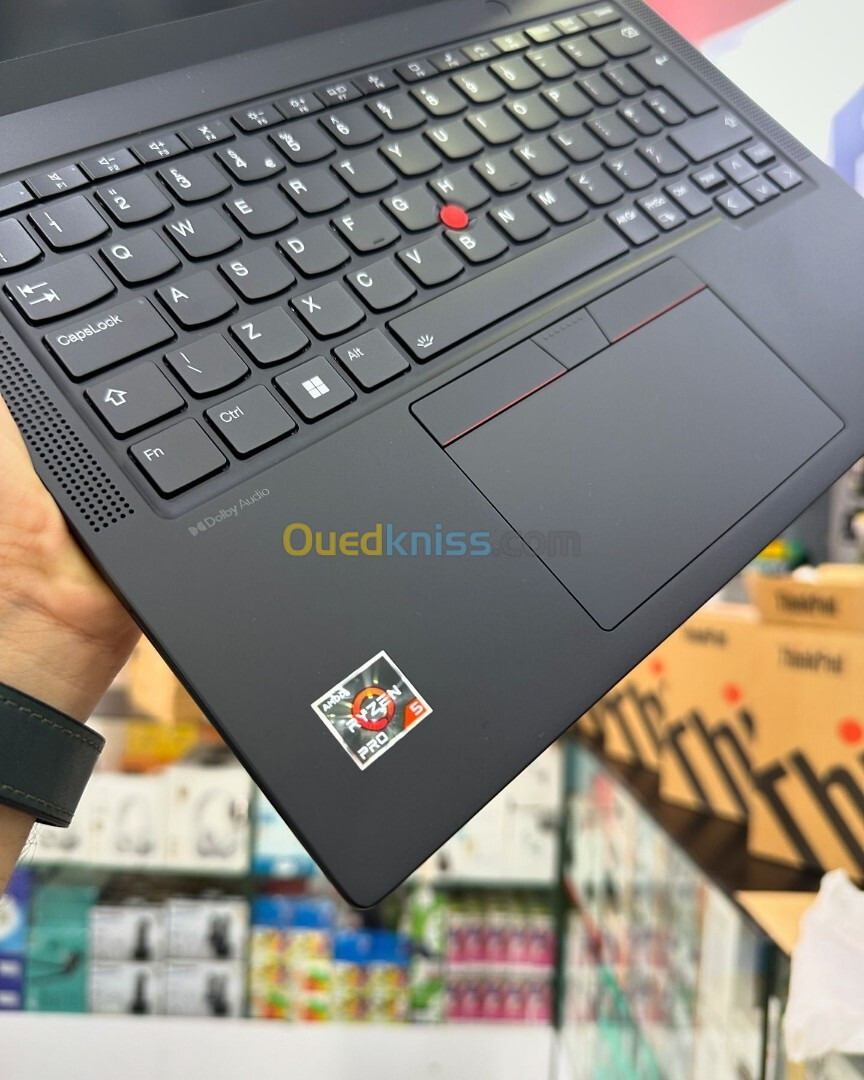 LENOVO THINKPAD X13 Gen4 AMD Ryzen 5 Pro 7540U  Jusqu à 4.9 GHz  16GB DDR5  256GB SSD 13,3 WUXGA IPS