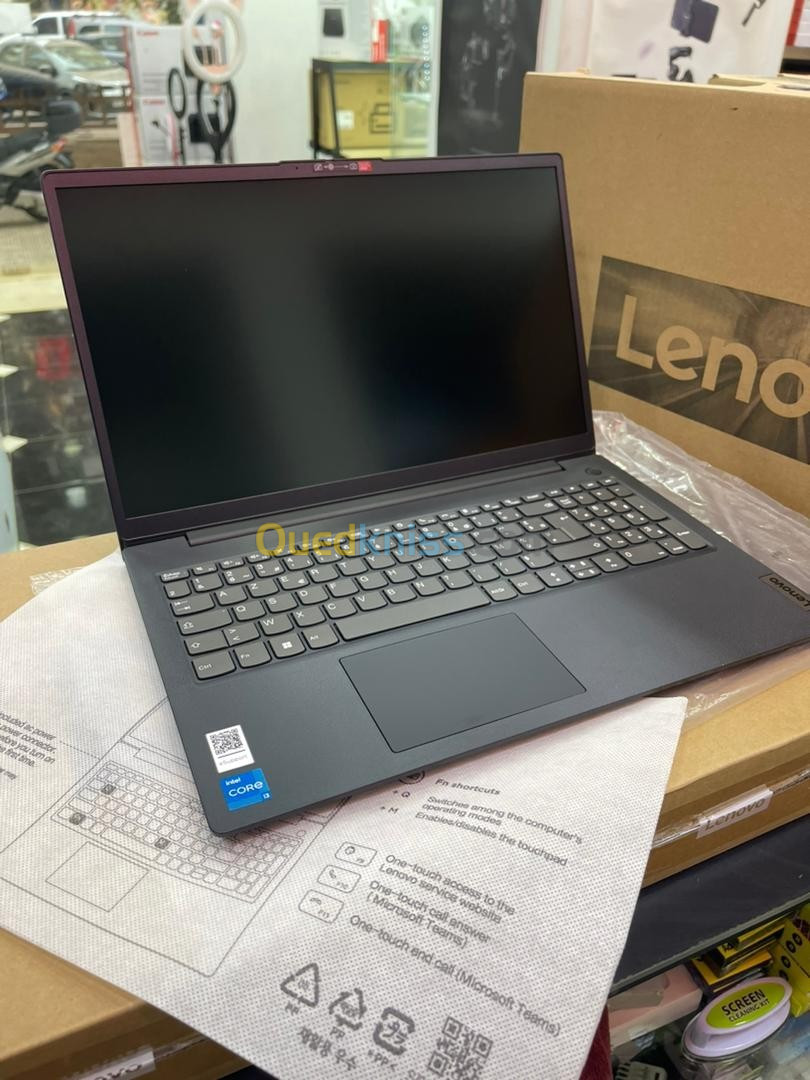 LENOVO V15 G3 IAP Processeur Intel Core i3 1215U RAM 8GB DISQUE 256GB SSD 15.6 FULL HD