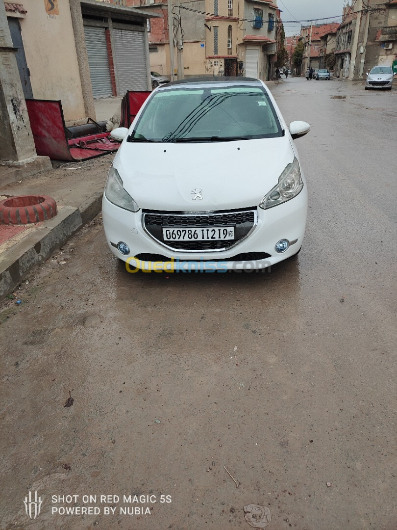 Peugeot 208 2012 208