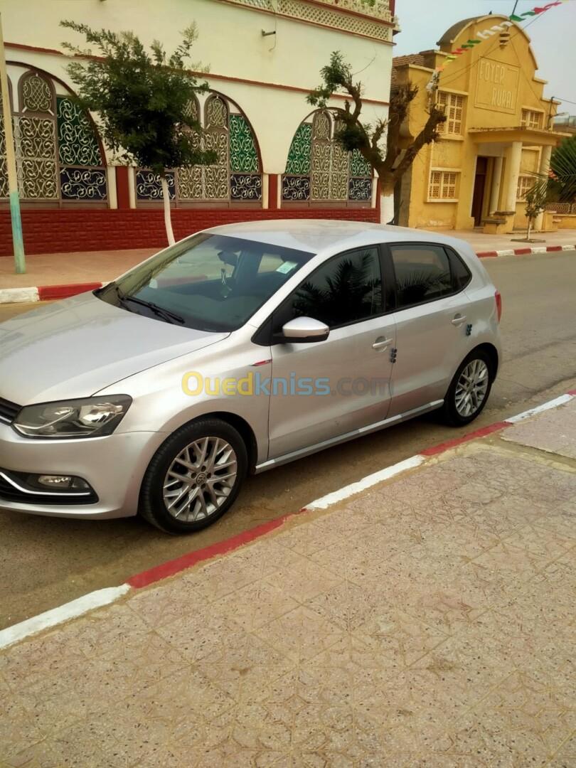 Volkswagen Polo 2015 Trend line