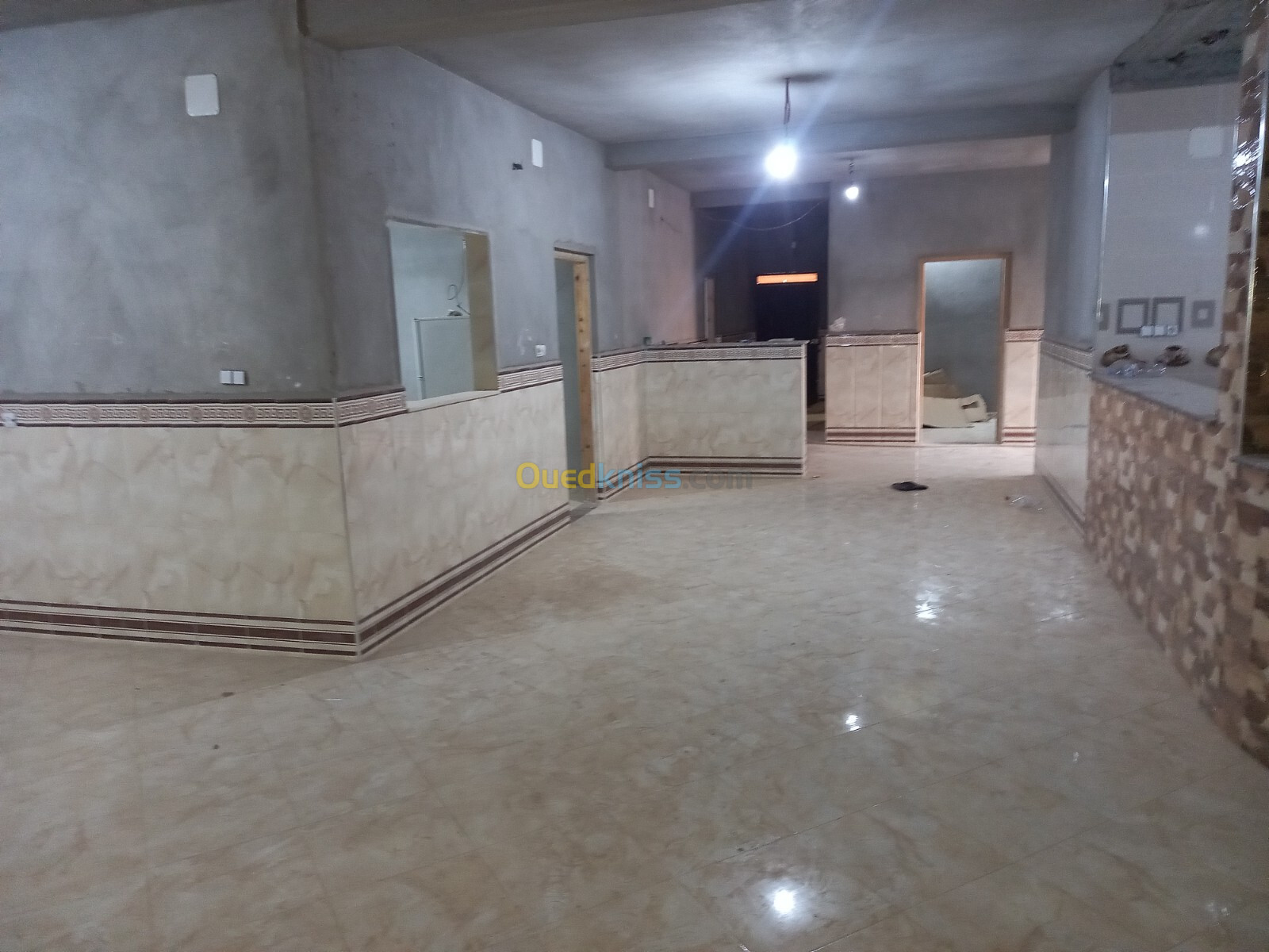 Vente Appartement F4 Ouargla Sidi khouiled