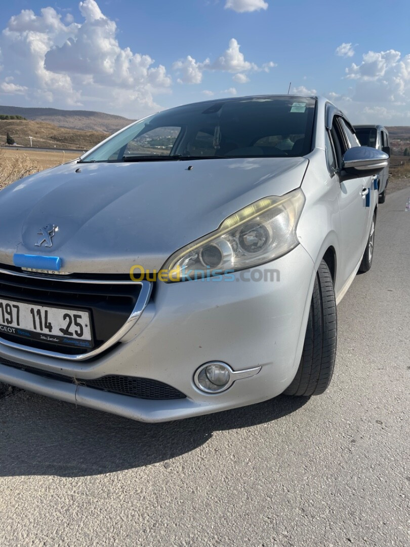 Peugeot 208 2014 Allure