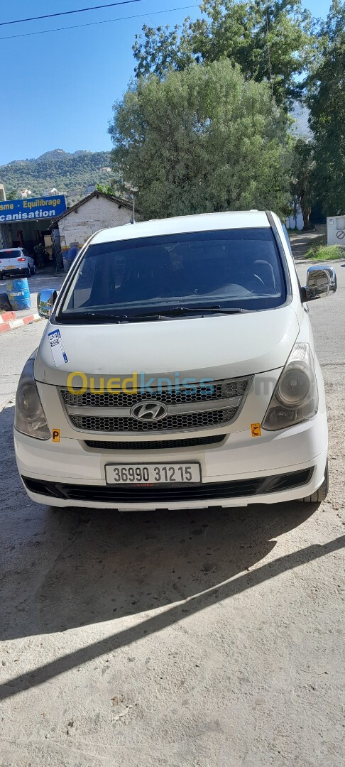 Hyundai H1 2012