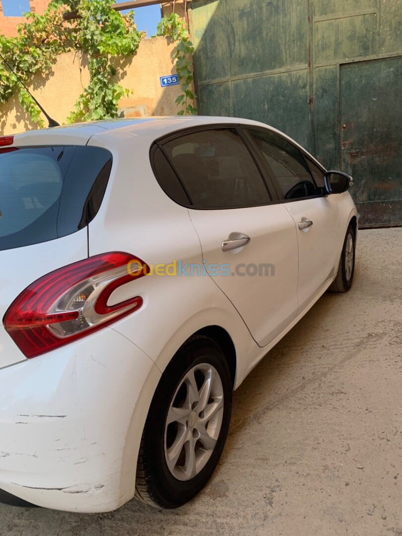 Peugeot 208 2013 Active