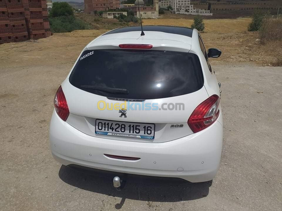 Peugeot 208 2015 Allure