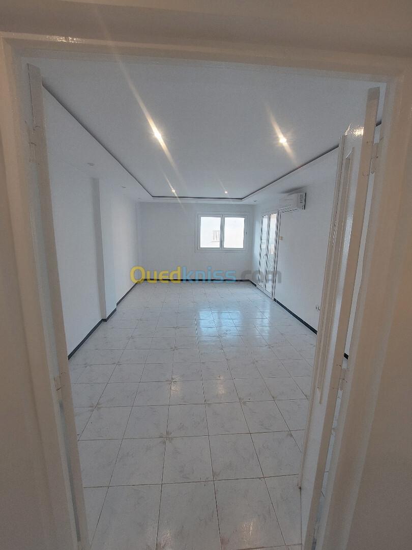 Location Appartement F4 Alger Said hamdine