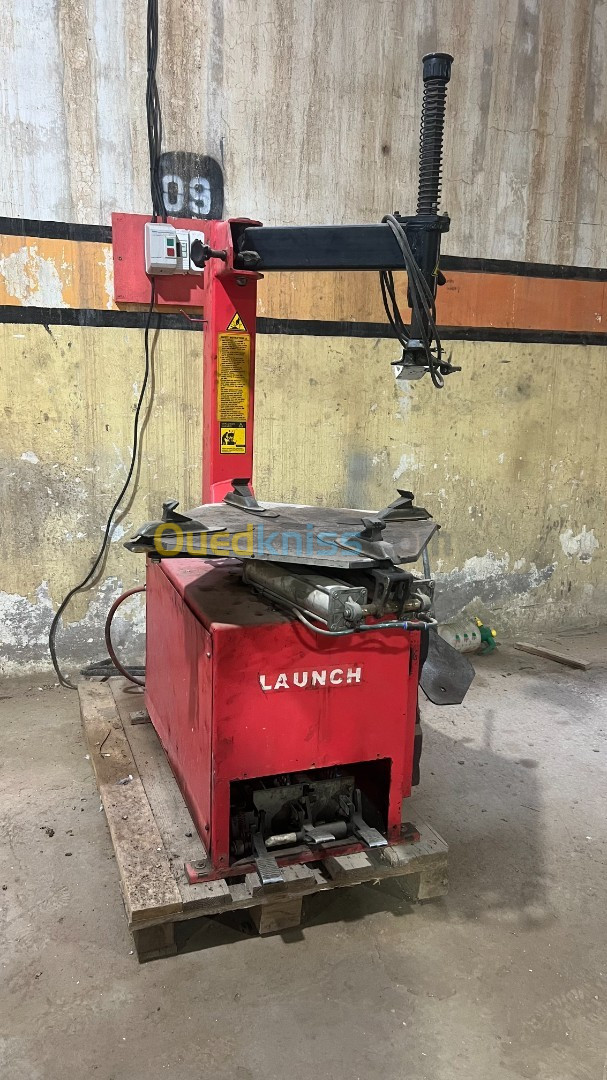 LAUNCH TYRE CHANGER TWC-521 Tyre Changer (LAUNCH)