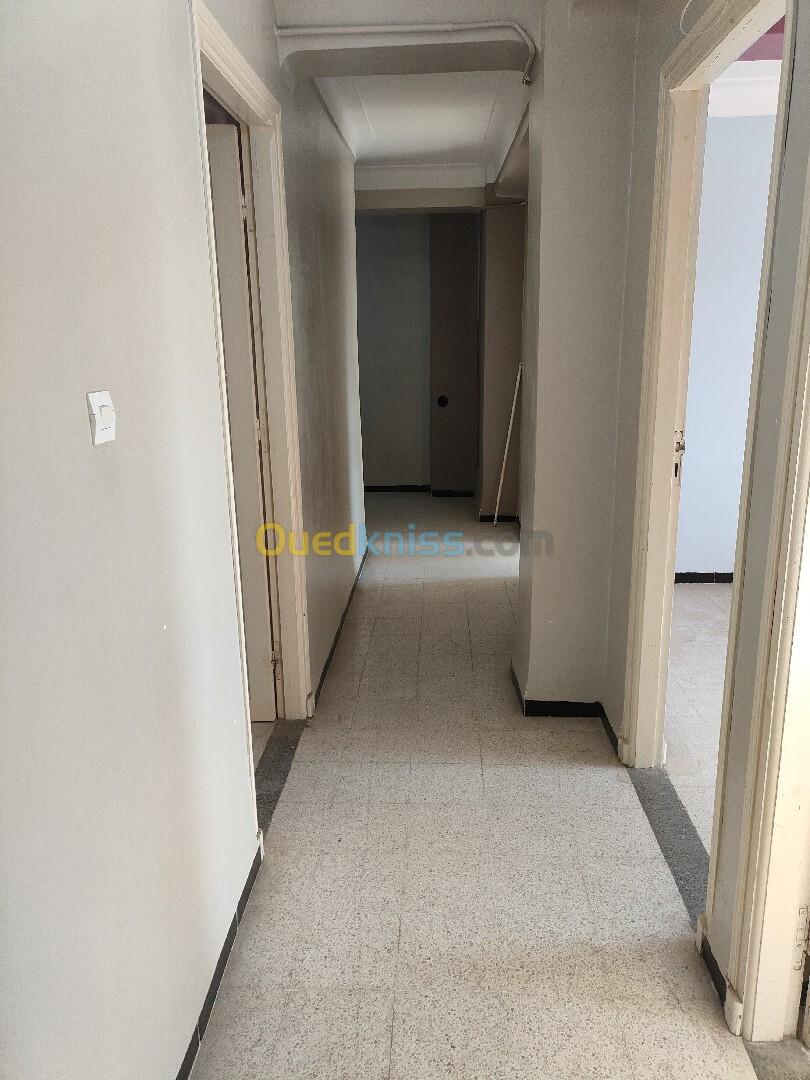 Location Appartement F4 Blida Boufarik