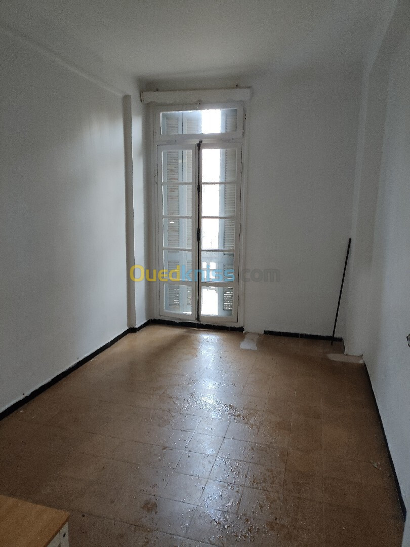 Location Appartement F4 Blida Boufarik