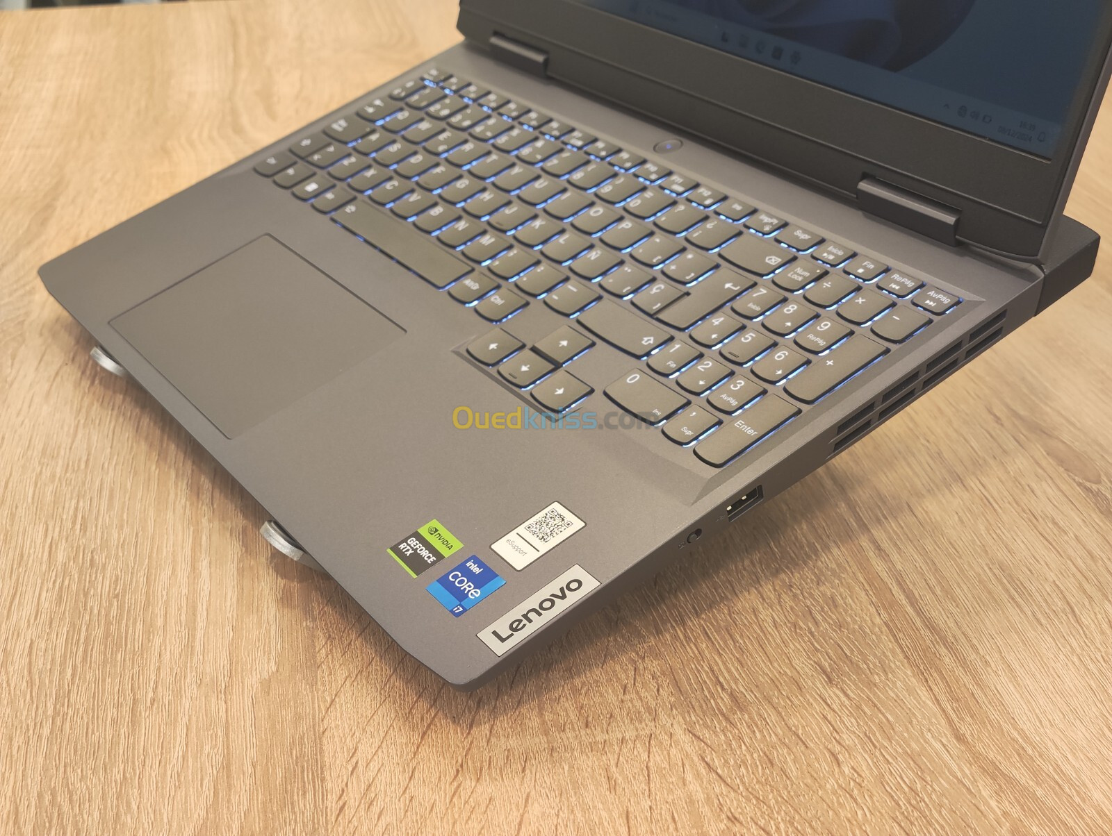 LENOVO LOQ 15IRH8 I7-13620H 16Go DDR5 512GB NVMe RTX 4060 8GB 15.6" FHD IPS WIN11 