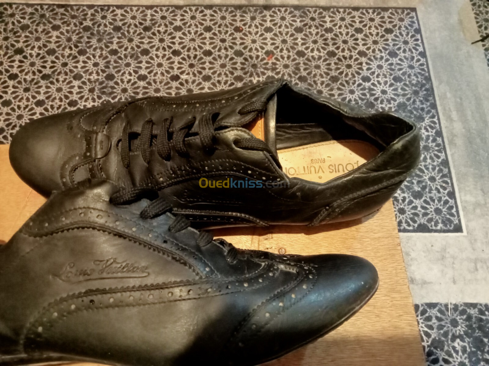 chaussures homme louis Vuitton noir original 