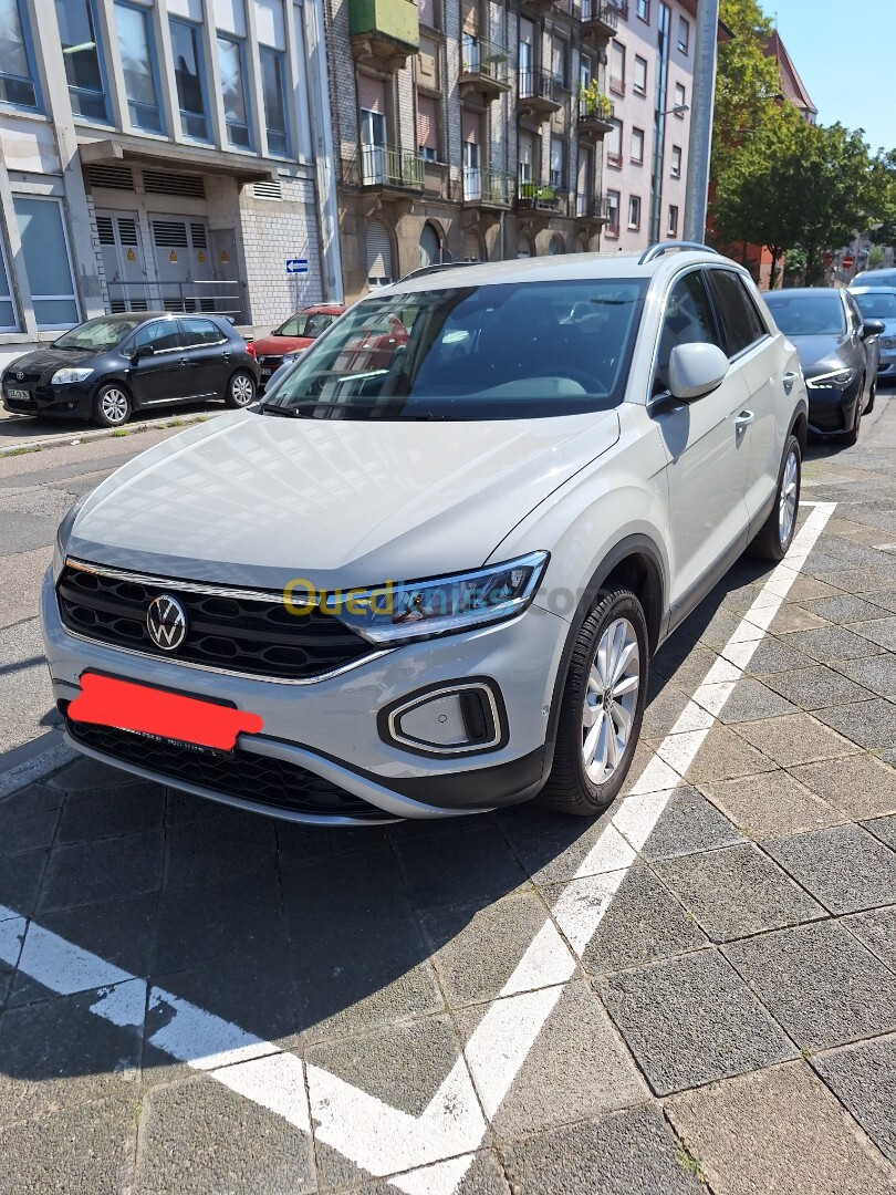 Volkswagen T-Roc 2023 Life