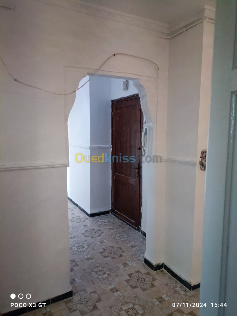 Location Appartement F2 Alger Zeralda