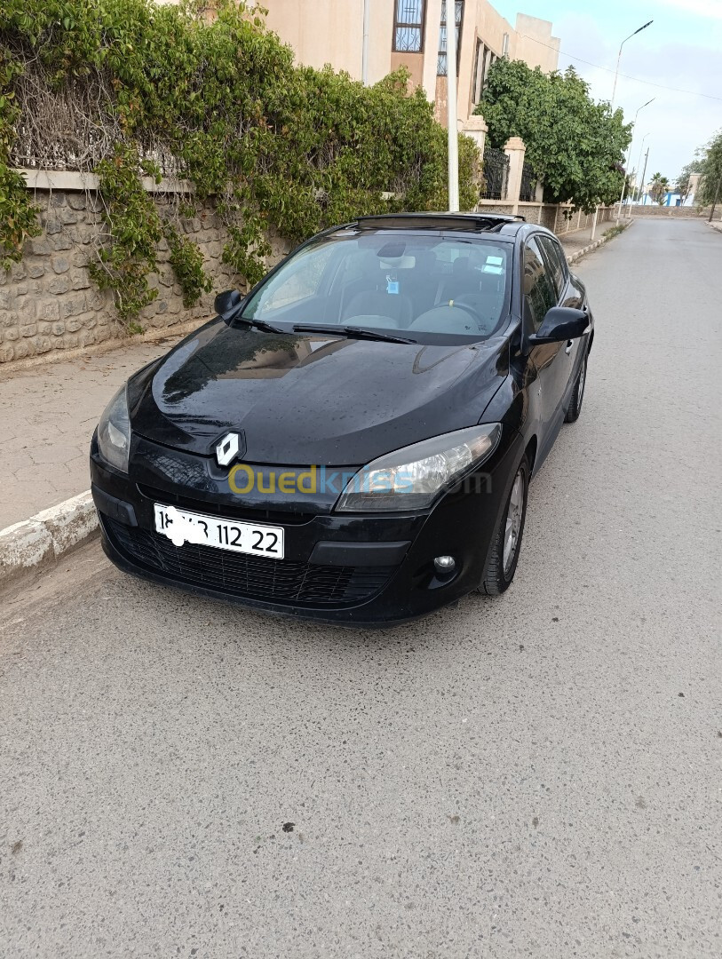 Renault Megane 3 2012 Bose