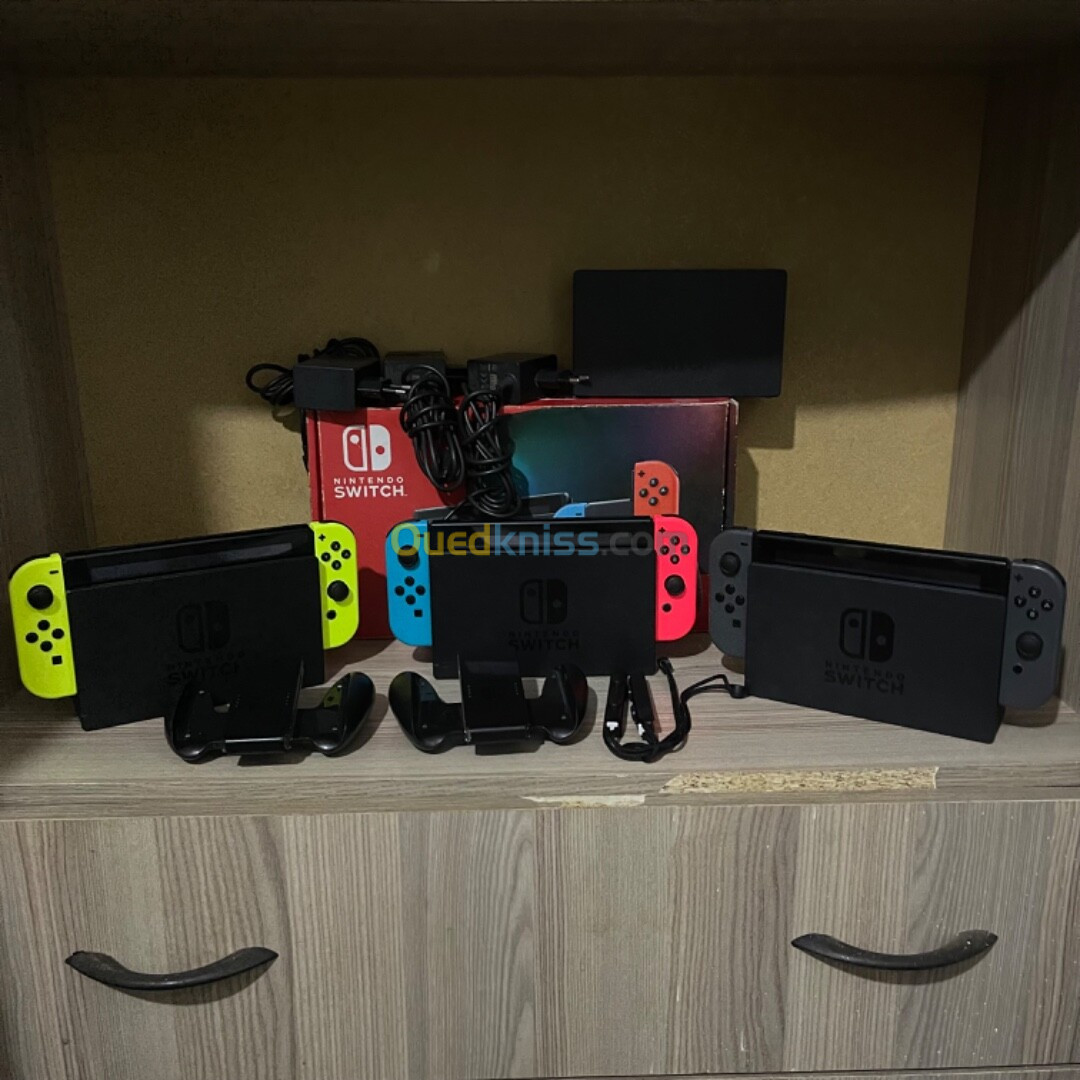 Nintendo switch console complete , dock tv seul 