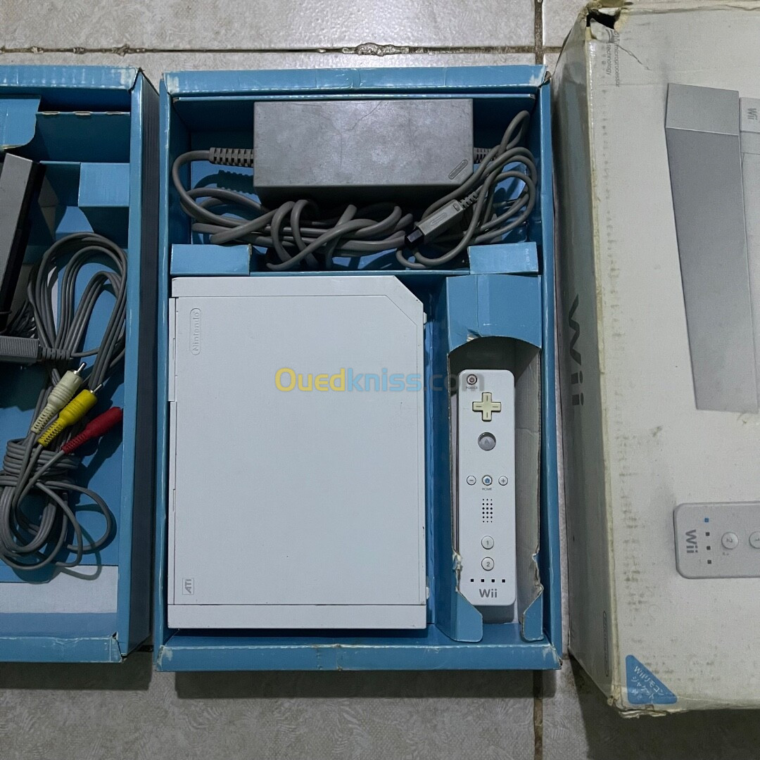 Nintendo Wii Flashé Avec Boite Et Tout Ses Accessoires + 2cd Original