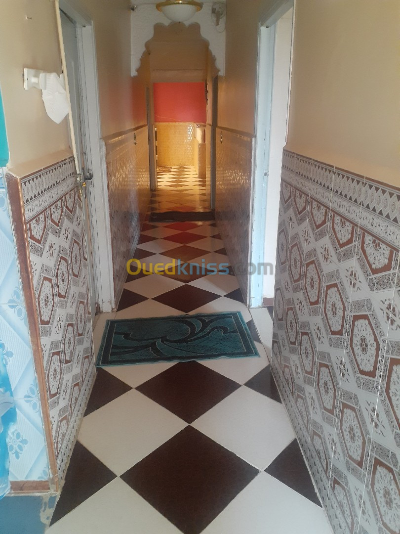 Vente Villa Tiaret Mahdia