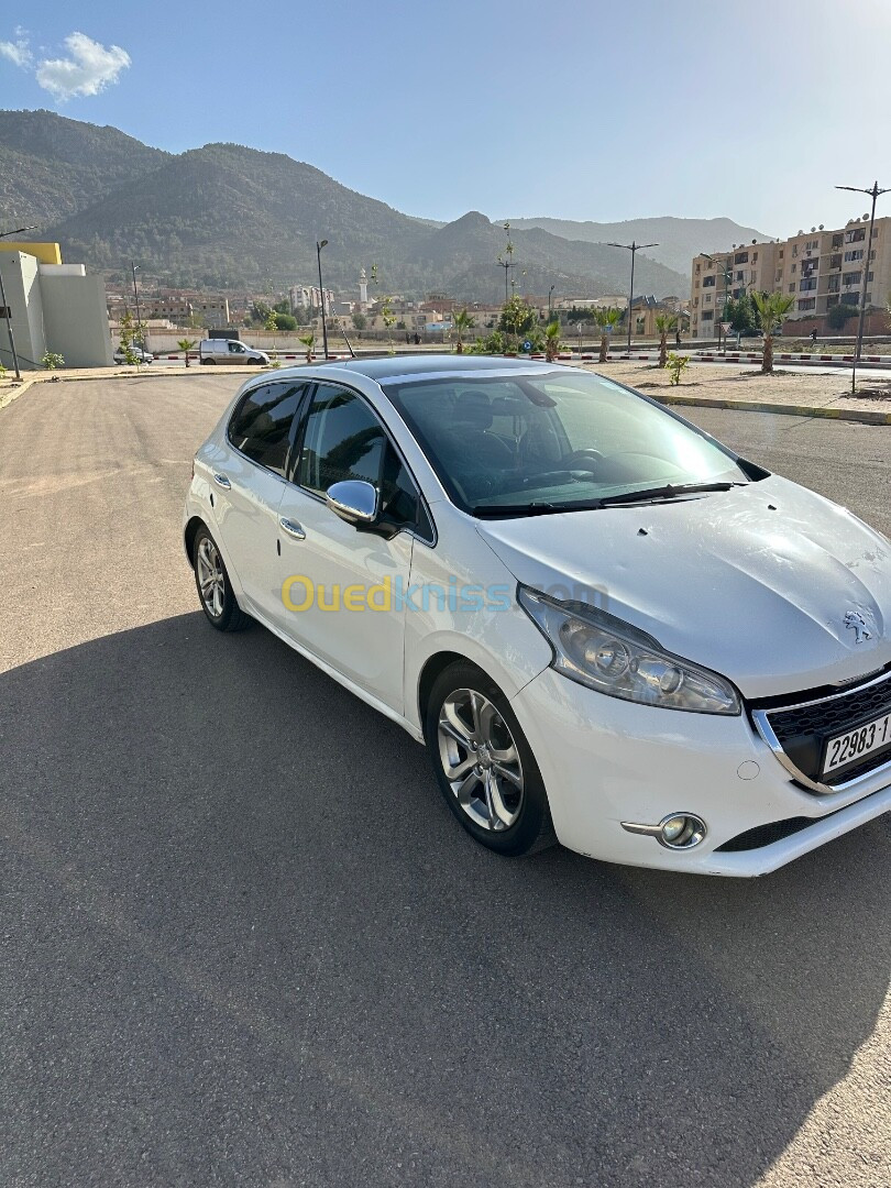 Peugeot 208 2014 Allure