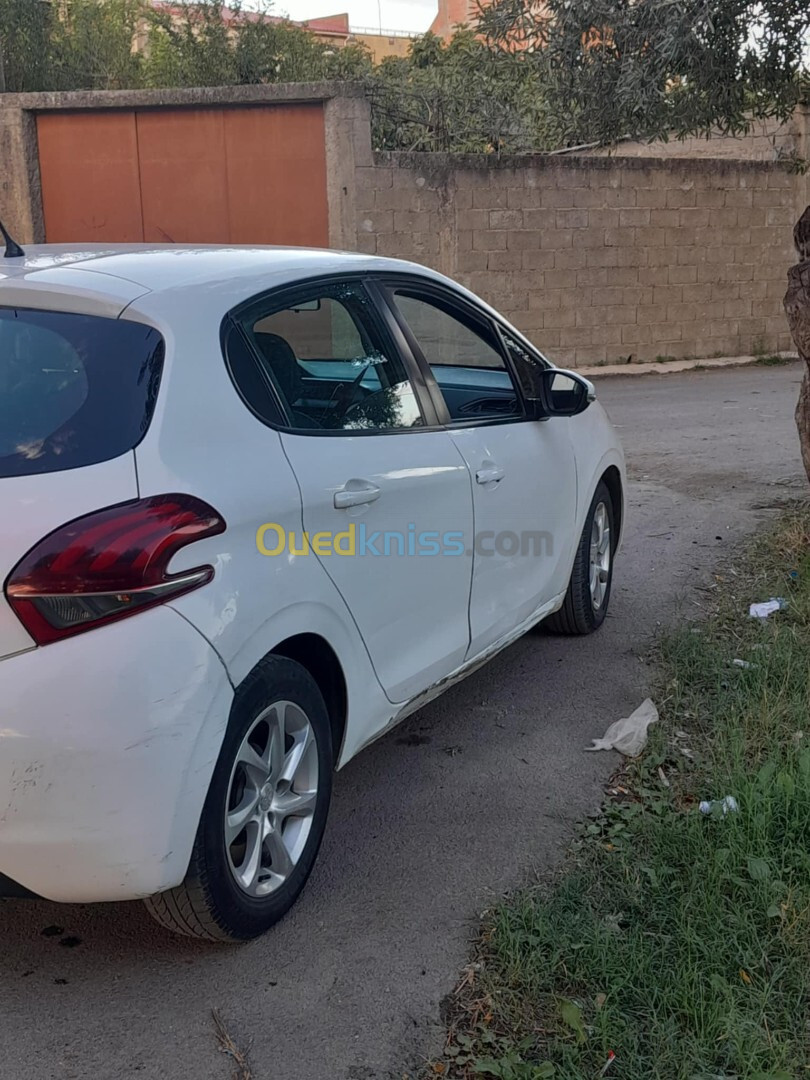 Peugeot 208 2016 Active Facelift