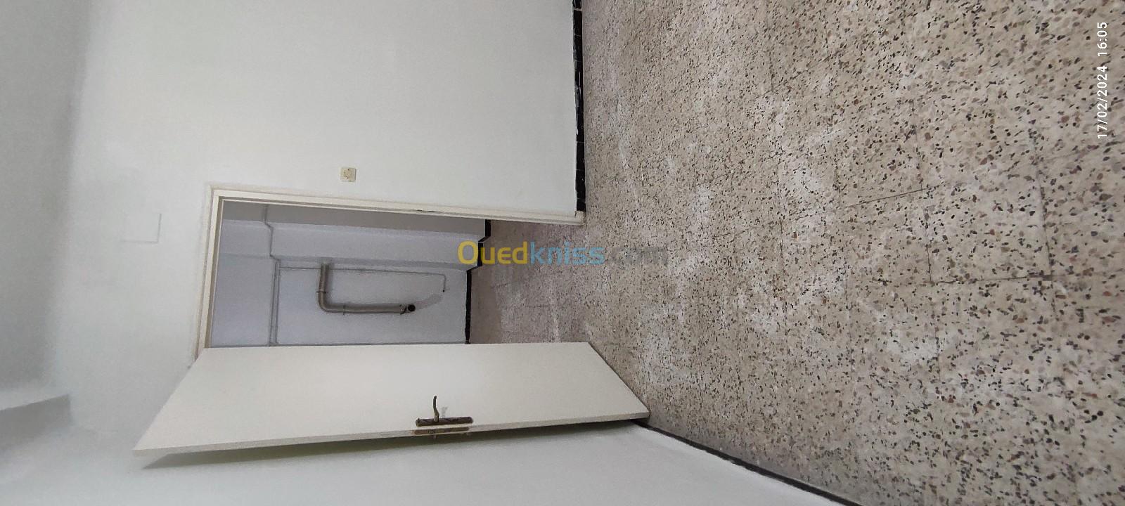 Location Appartement F3 Oran Ain el turck