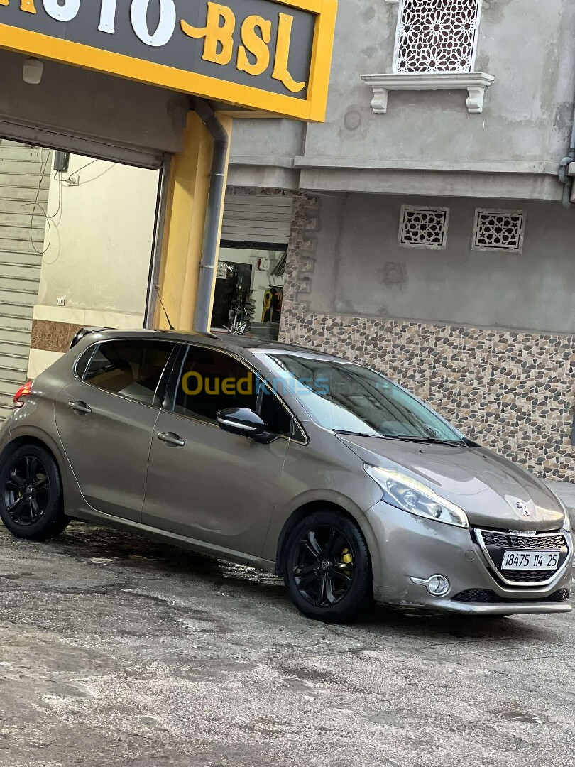 Peugeot 208 2014 Allure