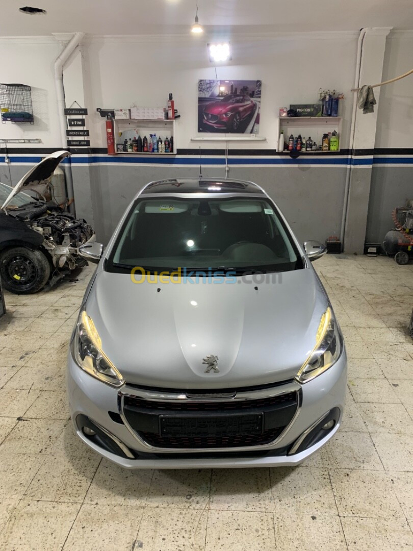 Peugeot 208 2018 Allure Facelift